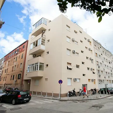 Apartament 4 In