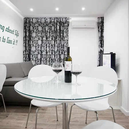 Apartamento 4 In *