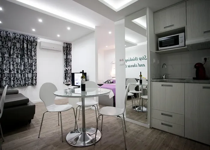 4 In شقة سبليت