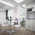 4 You In Apartment Split
