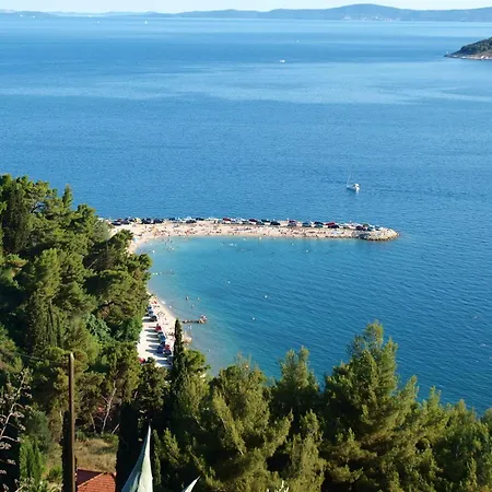 Διαμέρισμα 4 In
