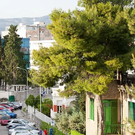 4 In Apartament